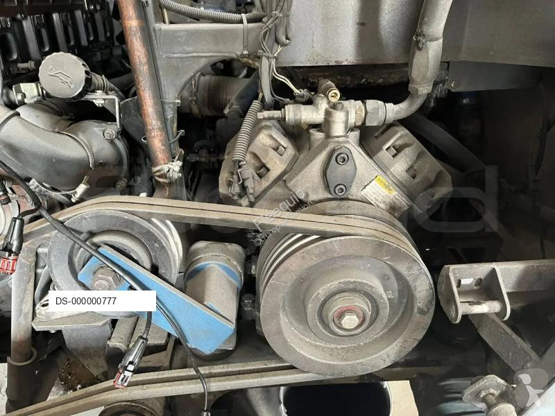 Autokar Iveco Noge