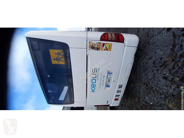 Távolsági autóbusz