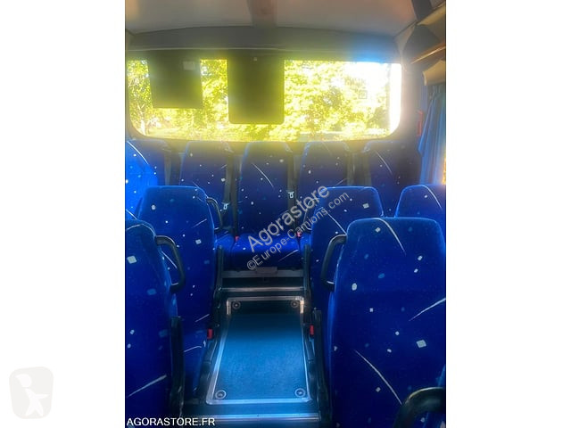 Távolsági autóbusz
