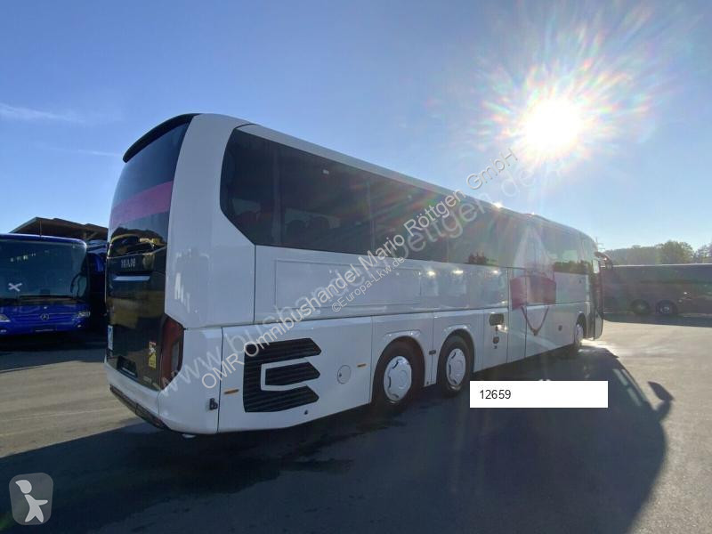 MAN R 08 coach