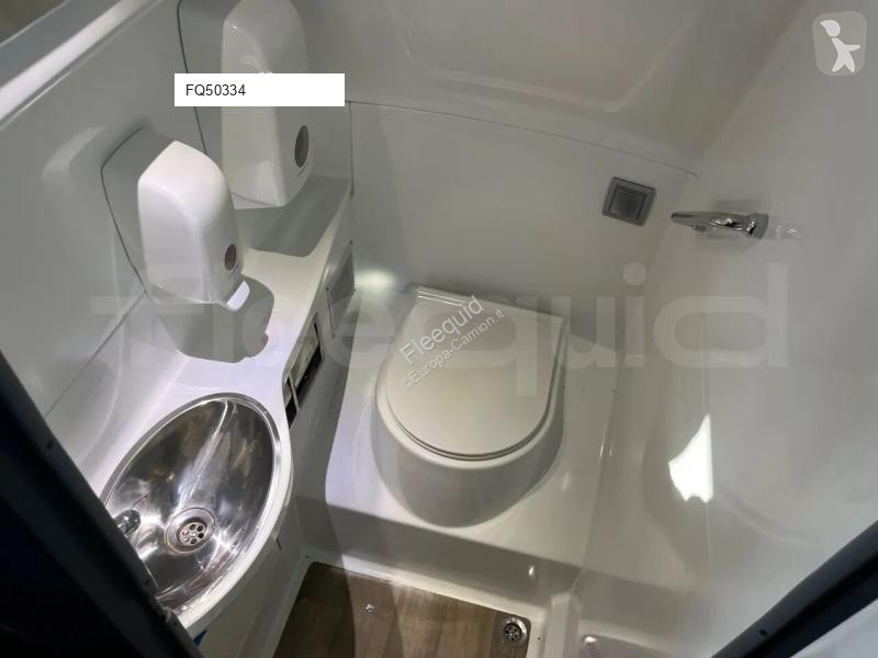 Междуградски автобус Irizar i6