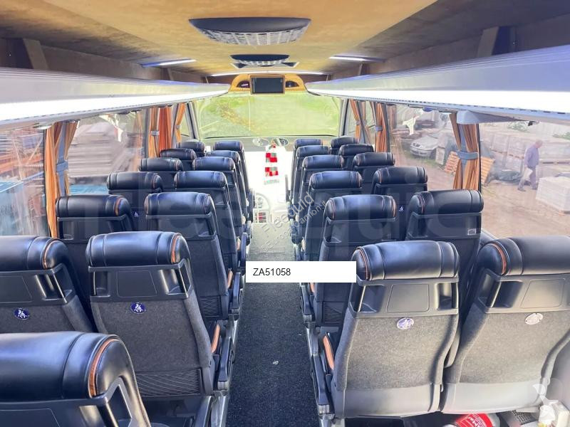 Междуградски автобус Scania Atomic