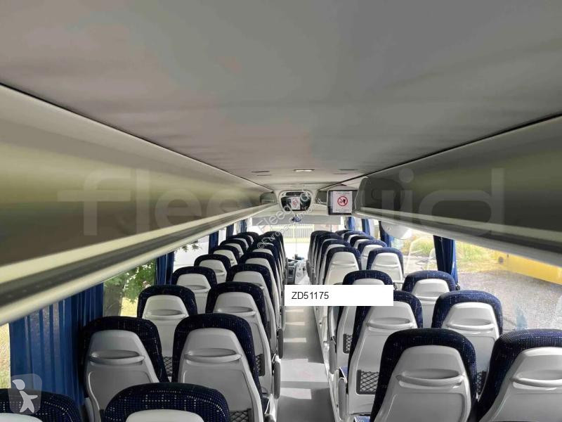 Междуградски автобус Irizar i6