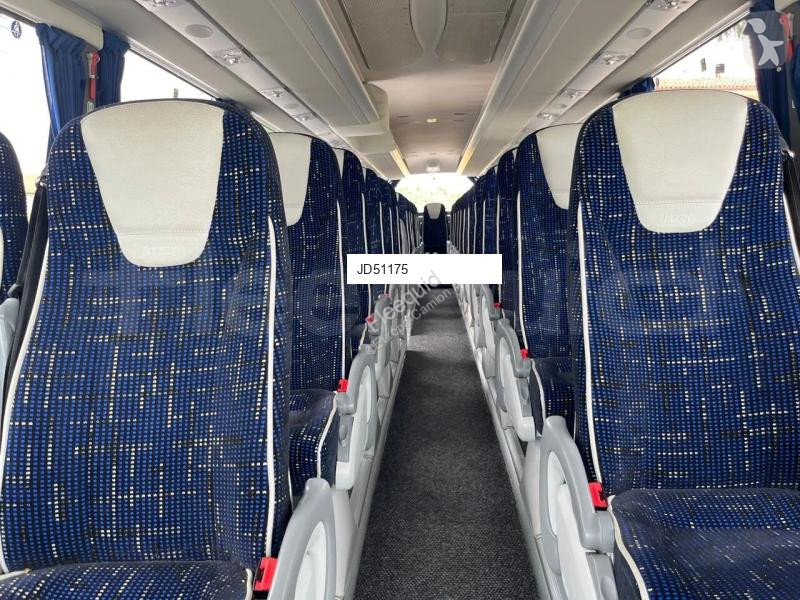 Междуградски автобус Irizar i6