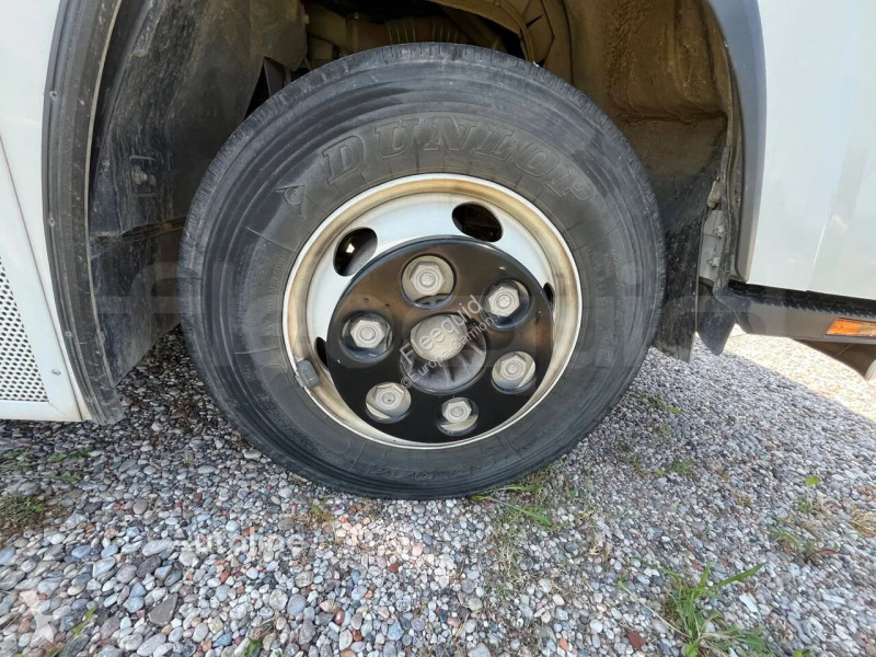 حافلة Isuzu