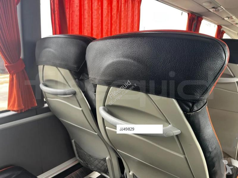 Междуградски автобус Irizar i6