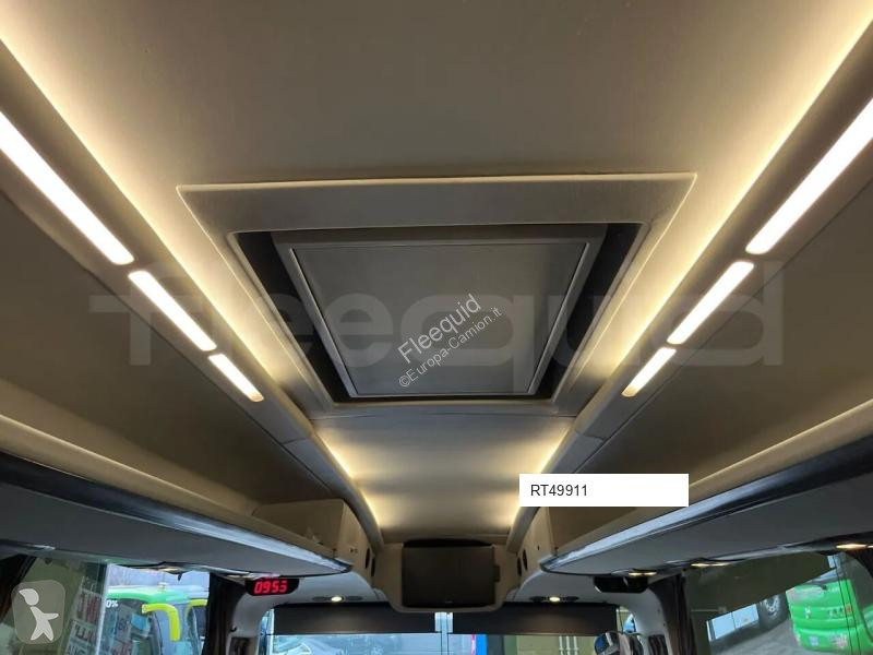 Междуградски автобус Irizar