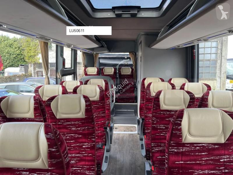 Autobus Isuzu Visigo