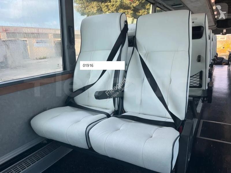 Iveco 389 coach