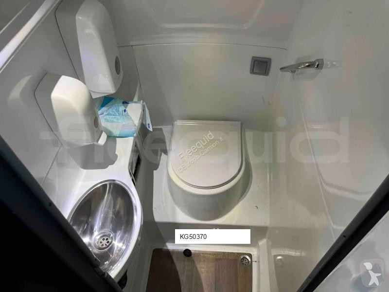 Междуградски автобус Irizar i6