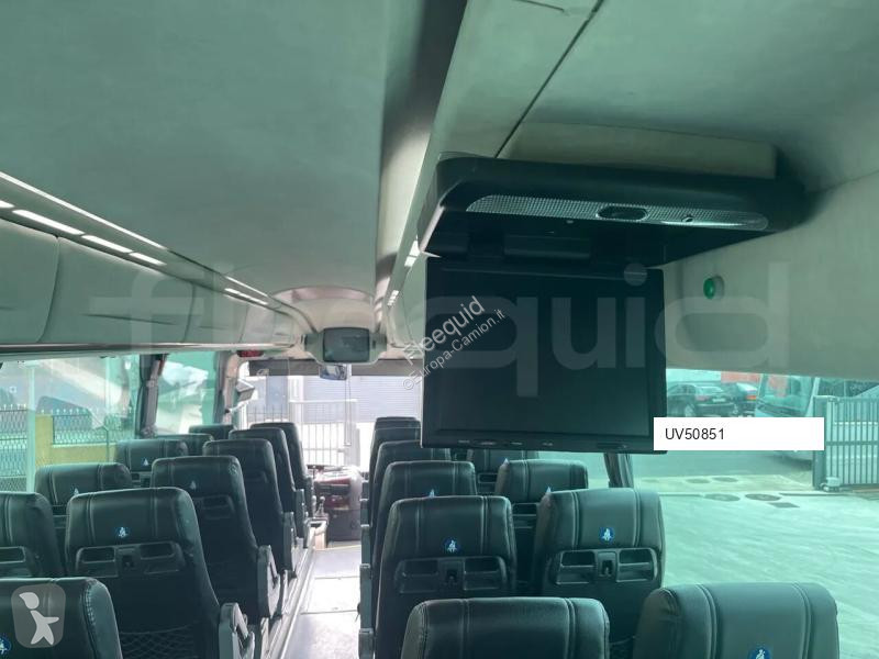 Междуградски автобус Irizar
