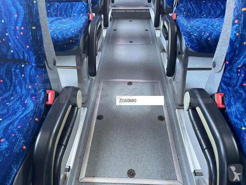 Междуградски автобус Volvo B12