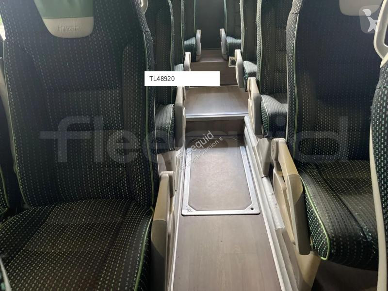 Междуградски автобус Irizar i6