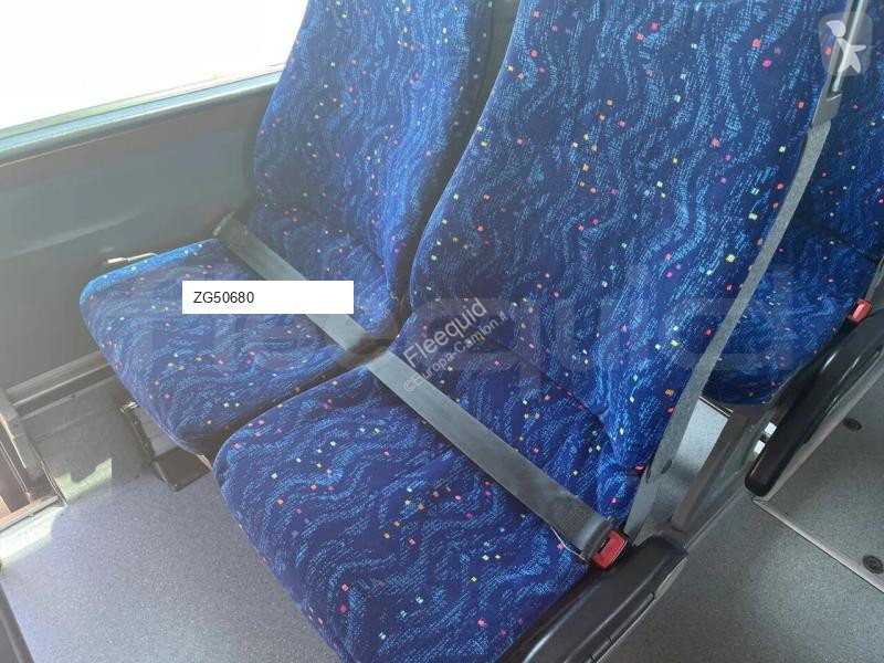 Междуградски автобус Volvo B12