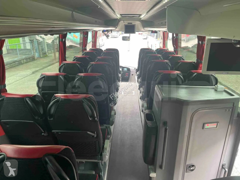 Междуградски автобус Scania Touring HD