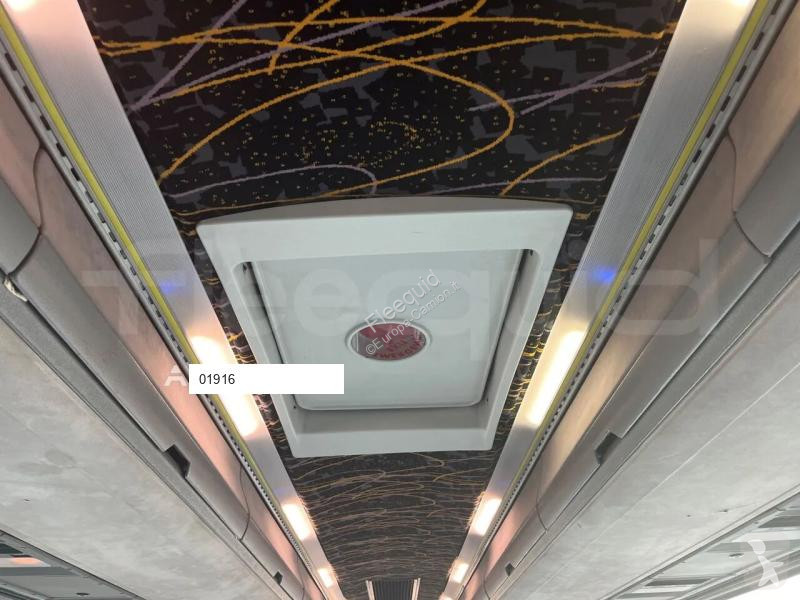 Iveco 389 coach