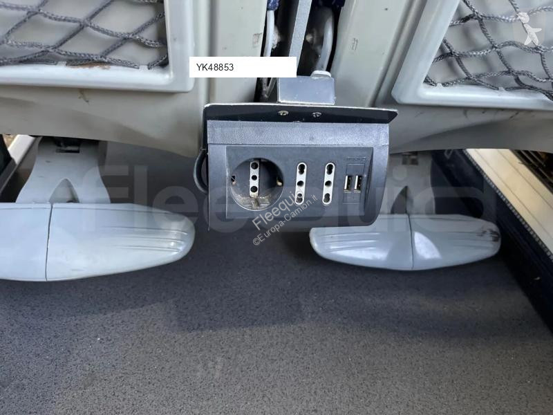 Междуградски автобус Irizar i6
