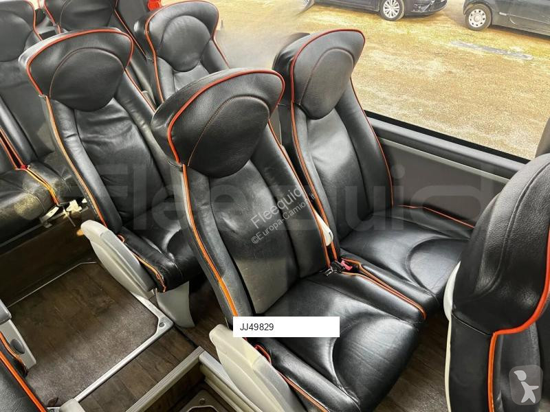 Междуградски автобус Irizar i6