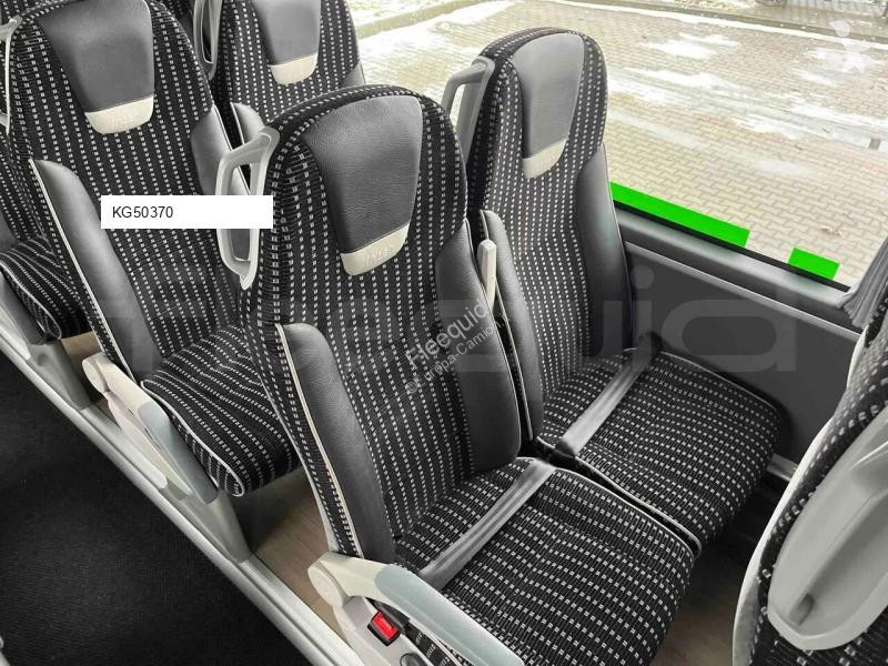 Междуградски автобус Irizar i6