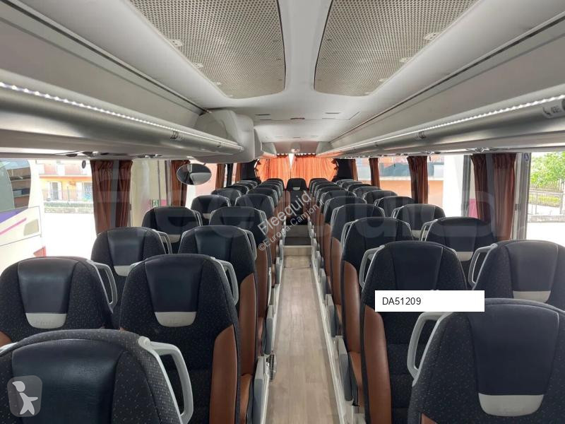 Междуградски автобус Irizar i6