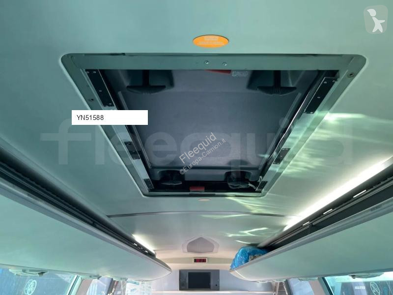 Autobus Mercedes Noge