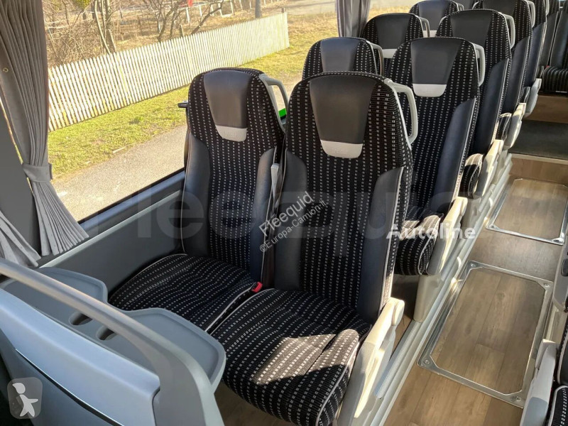 Междуградски автобус Irizar i6