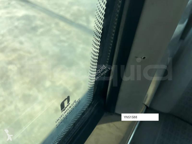 Autobus Mercedes Noge
