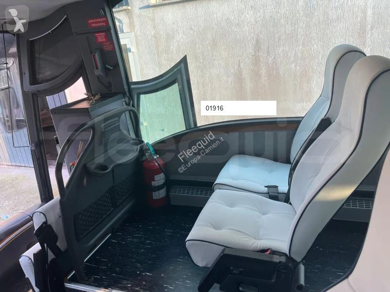 Iveco 389 coach