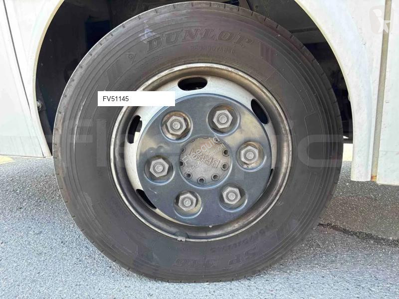 Autobus Isuzu Novo