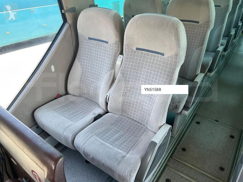 Autobus Mercedes Noge