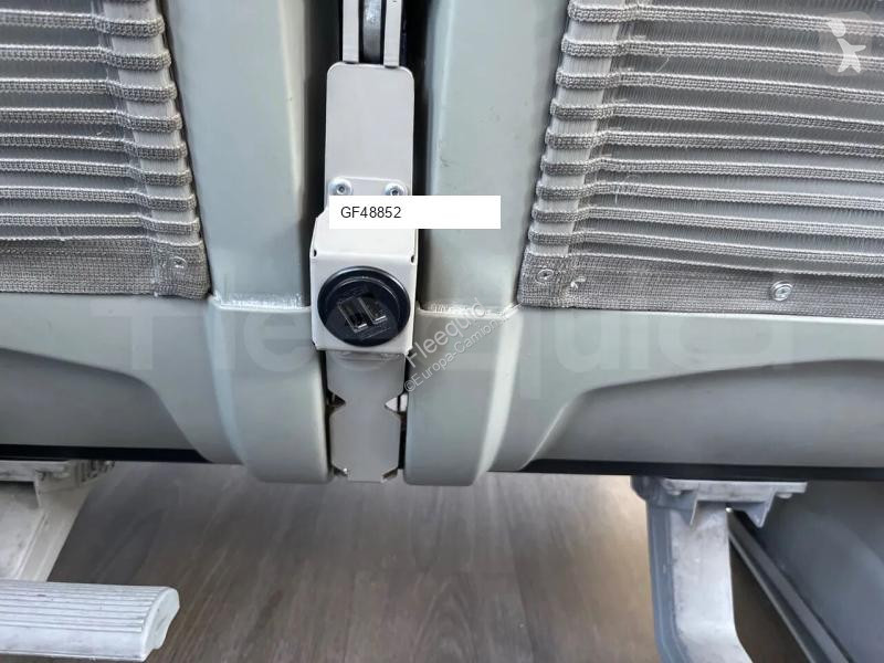 Междуградски автобус Irizar i6