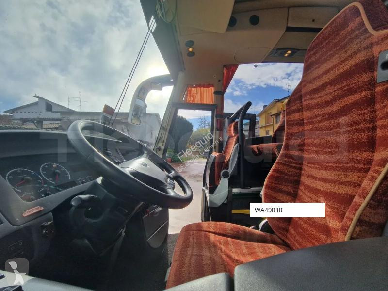 Междуградски автобус Irizar