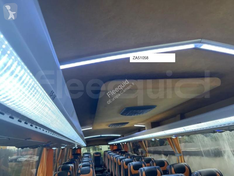 Междуградски автобус Scania Atomic