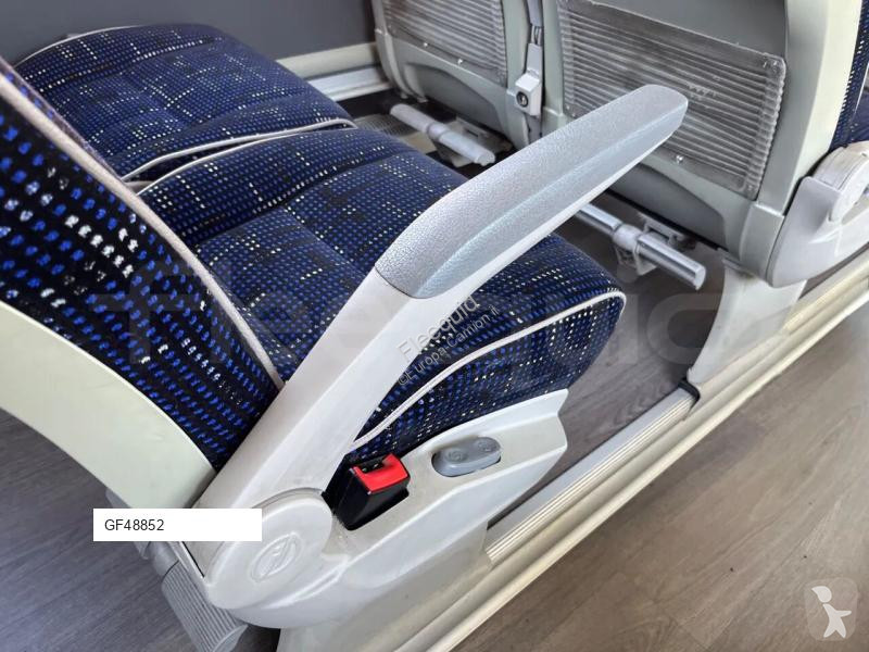 Междуградски автобус Irizar i6