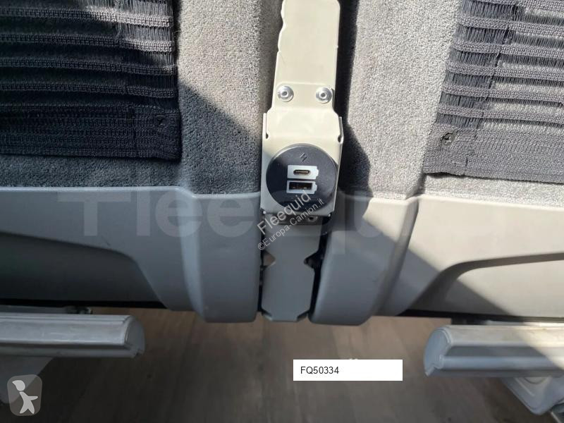 Междуградски автобус Irizar i6