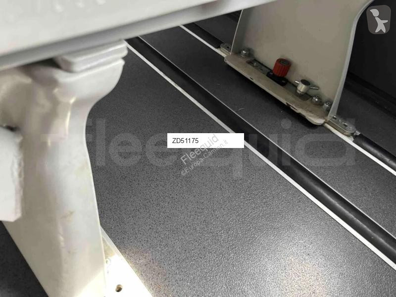 Междуградски автобус Irizar i6