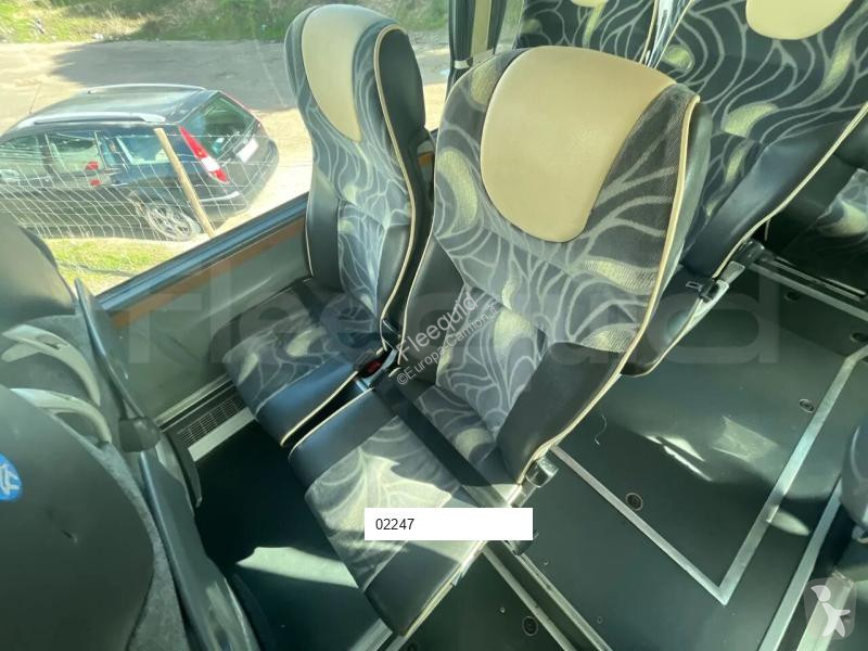 MAN Noge coach