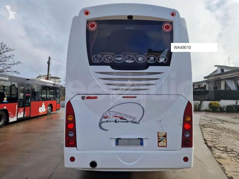 Междуградски автобус Irizar