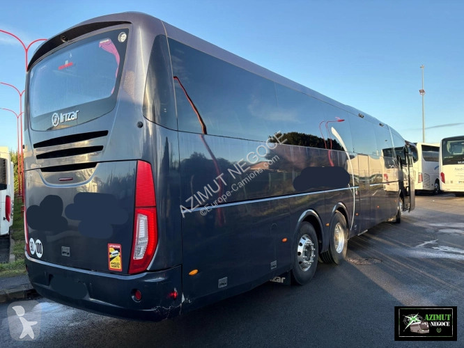 Междуградски автобус Irizar IRIZAR