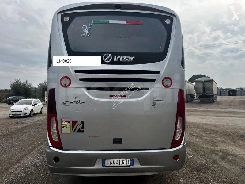 Междуградски автобус Irizar i6