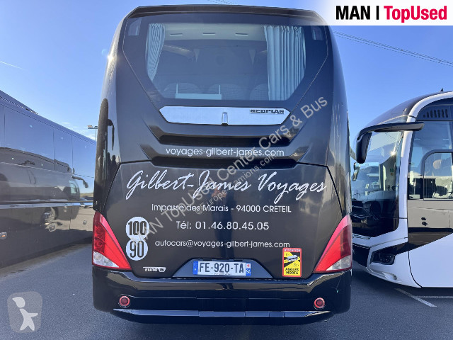 Междуградски автобус Neoplan P10 Tourliner