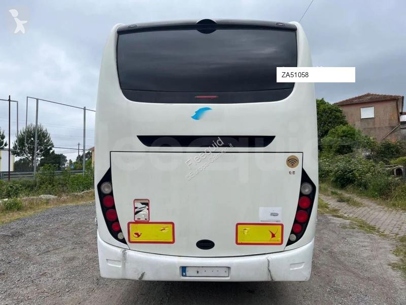 Междуградски автобус Scania Atomic