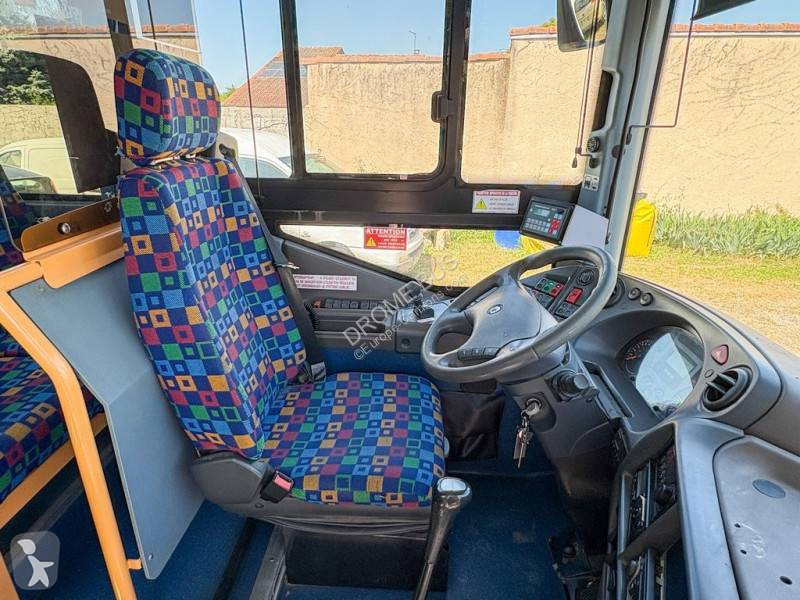 حافلة Irisbus