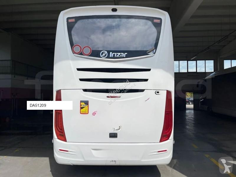 Междуградски автобус Irizar i6