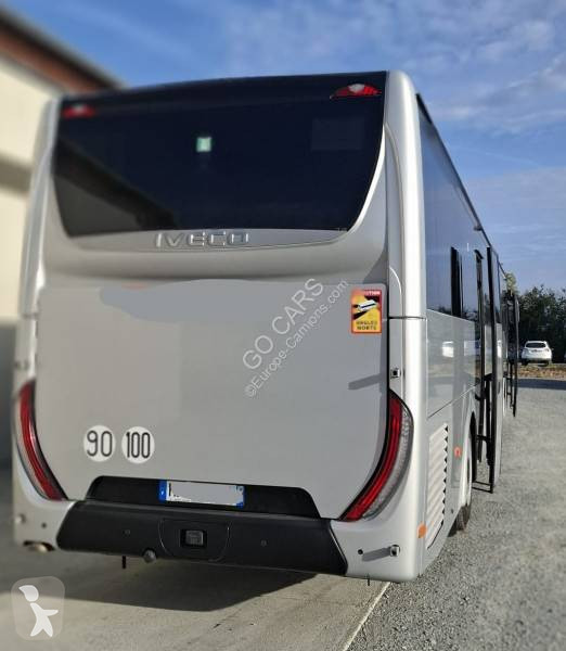 Távolsági autóbusz Iveco H 55+1+1+WC