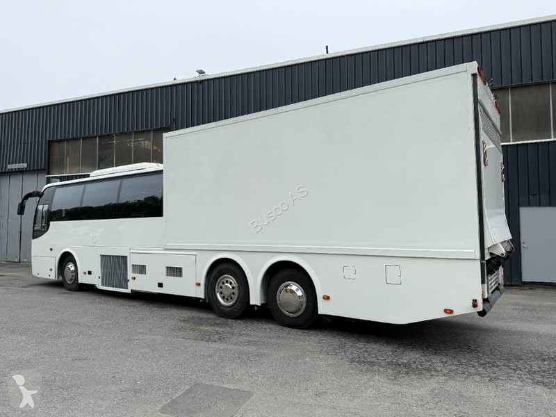 Távolsági autóbusz Volvo B12M Kombi