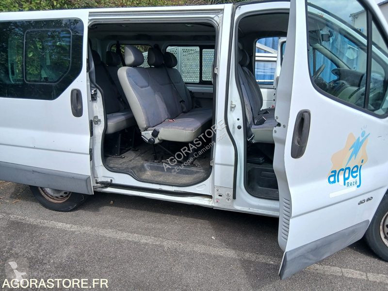 Autocar Renault TRAFIC