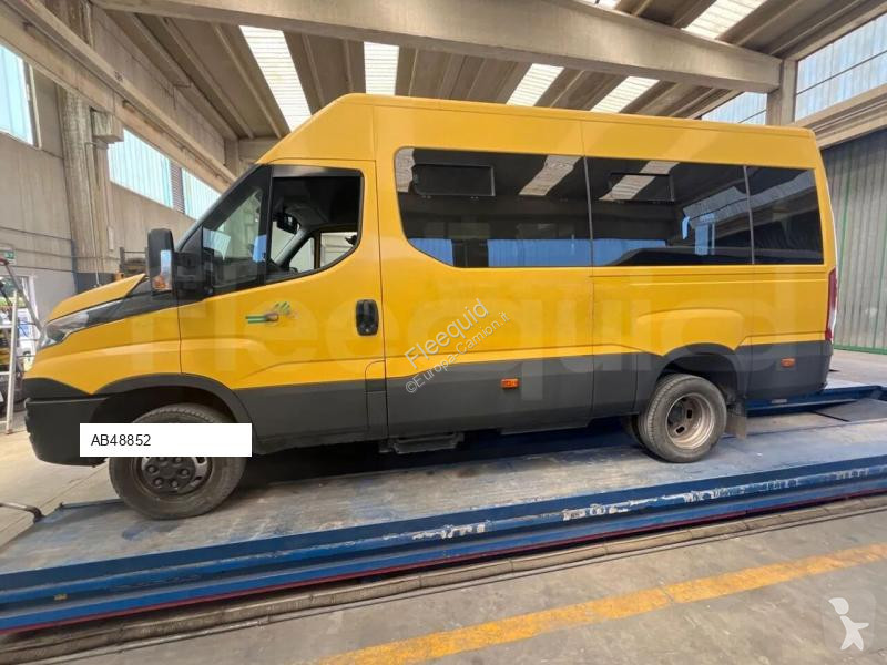 حافلة Iveco Daily