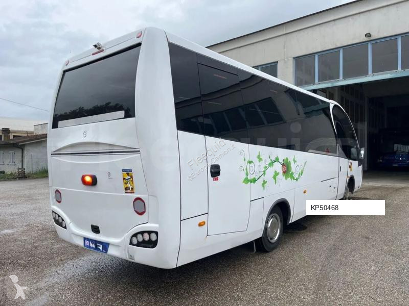 حافلة Iveco