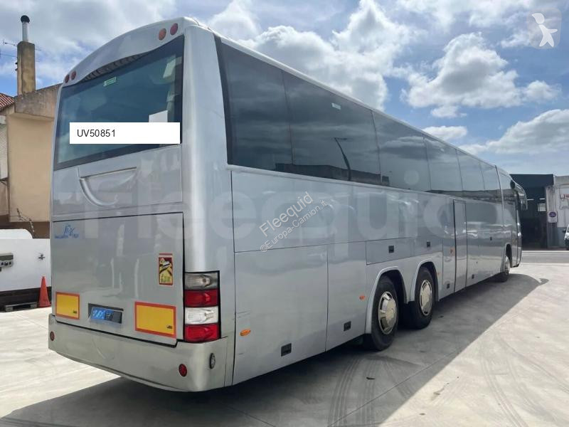 Междуградски автобус Irizar